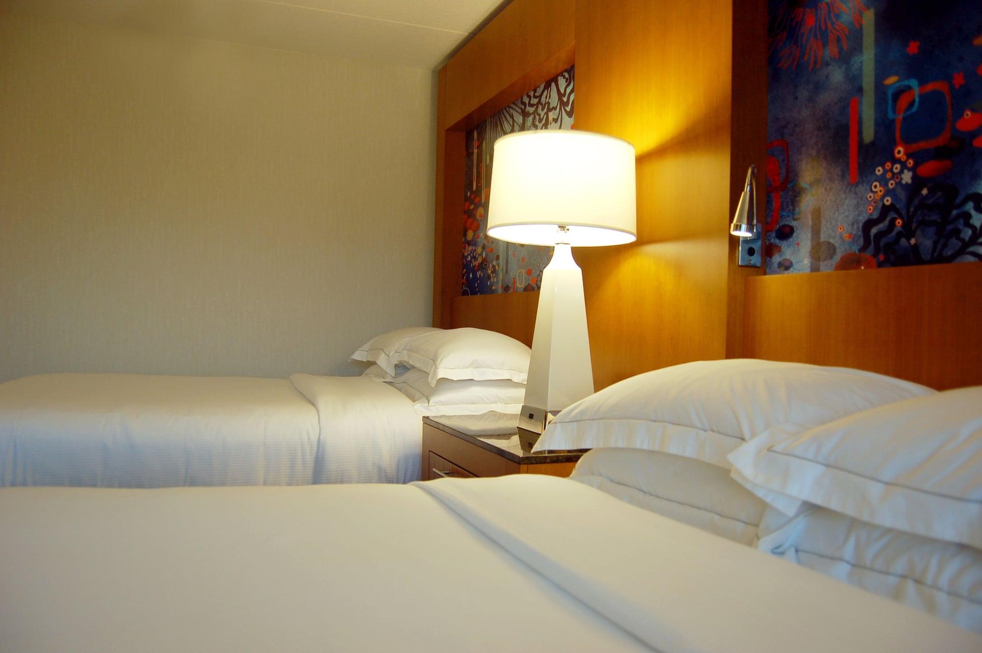 Hotel Hilton Long Island/Huntington à Melville Extérieur photo