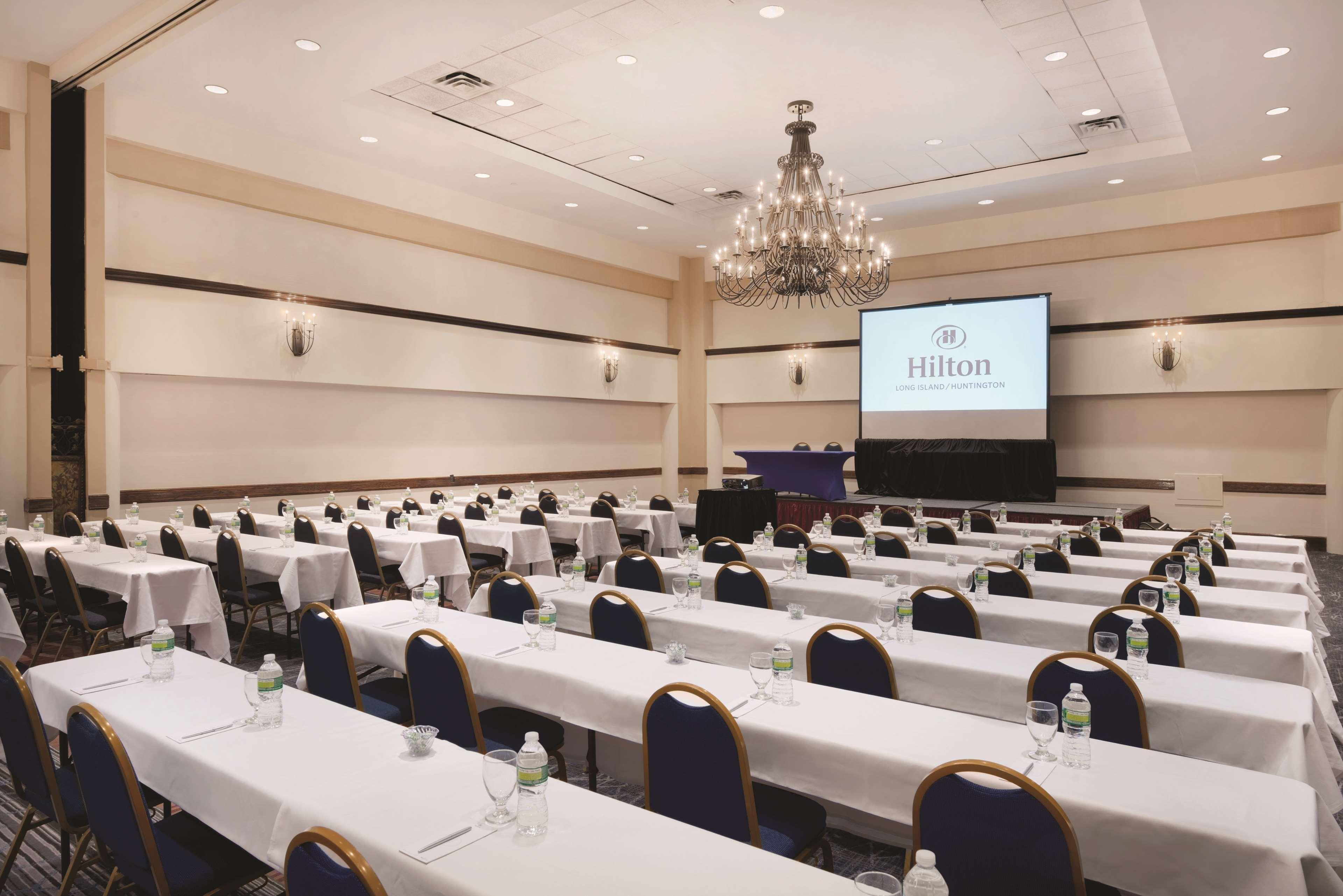 Hotel Hilton Long Island/Huntington à Melville Extérieur photo