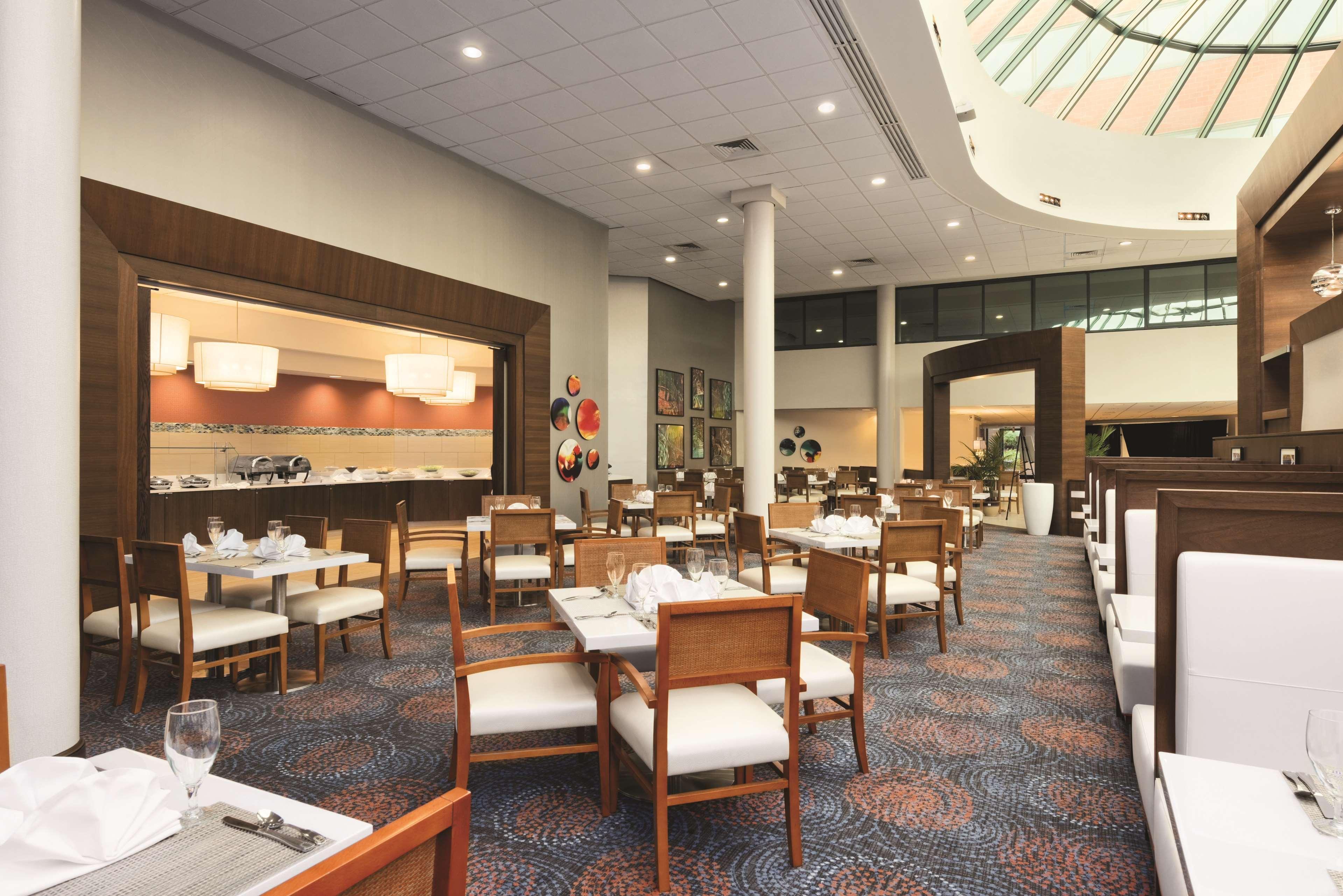 Hotel Hilton Long Island/Huntington à Melville Extérieur photo