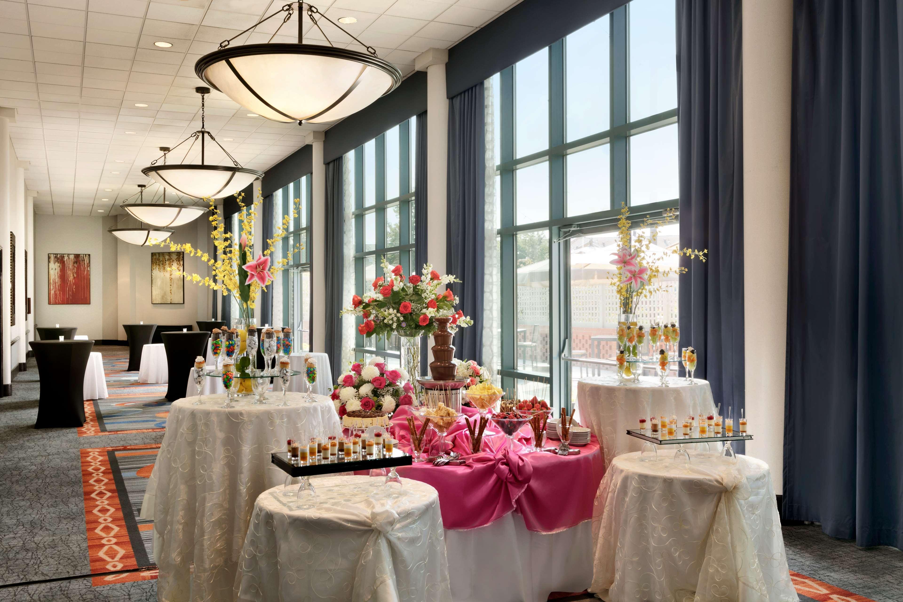 Hotel Hilton Long Island/Huntington à Melville Extérieur photo