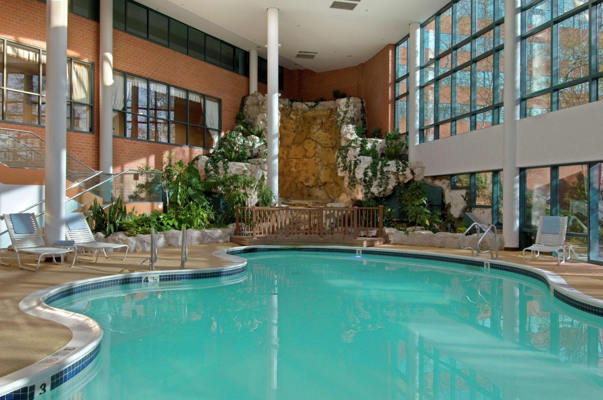 Hotel Hilton Long Island/Huntington à Melville Extérieur photo