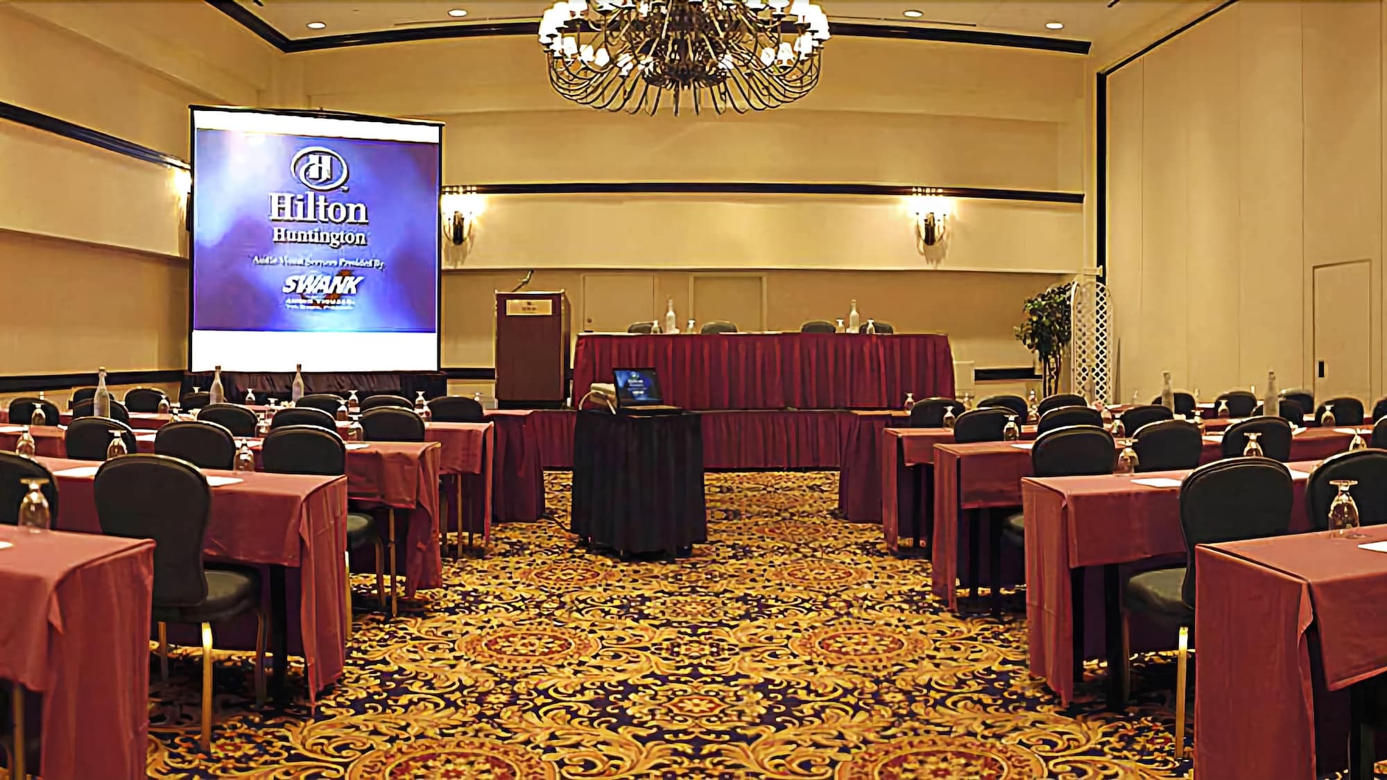 Hotel Hilton Long Island/Huntington à Melville Extérieur photo